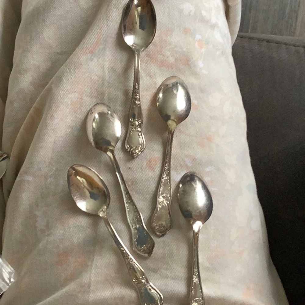 5 Assorted Rogers Oneida Community Silver Plate Silverplate Teaspoons Flatwear